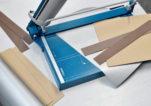 Dahle Dahle Hebelschneider 597 application material to be cut 01 20240506094437 510938